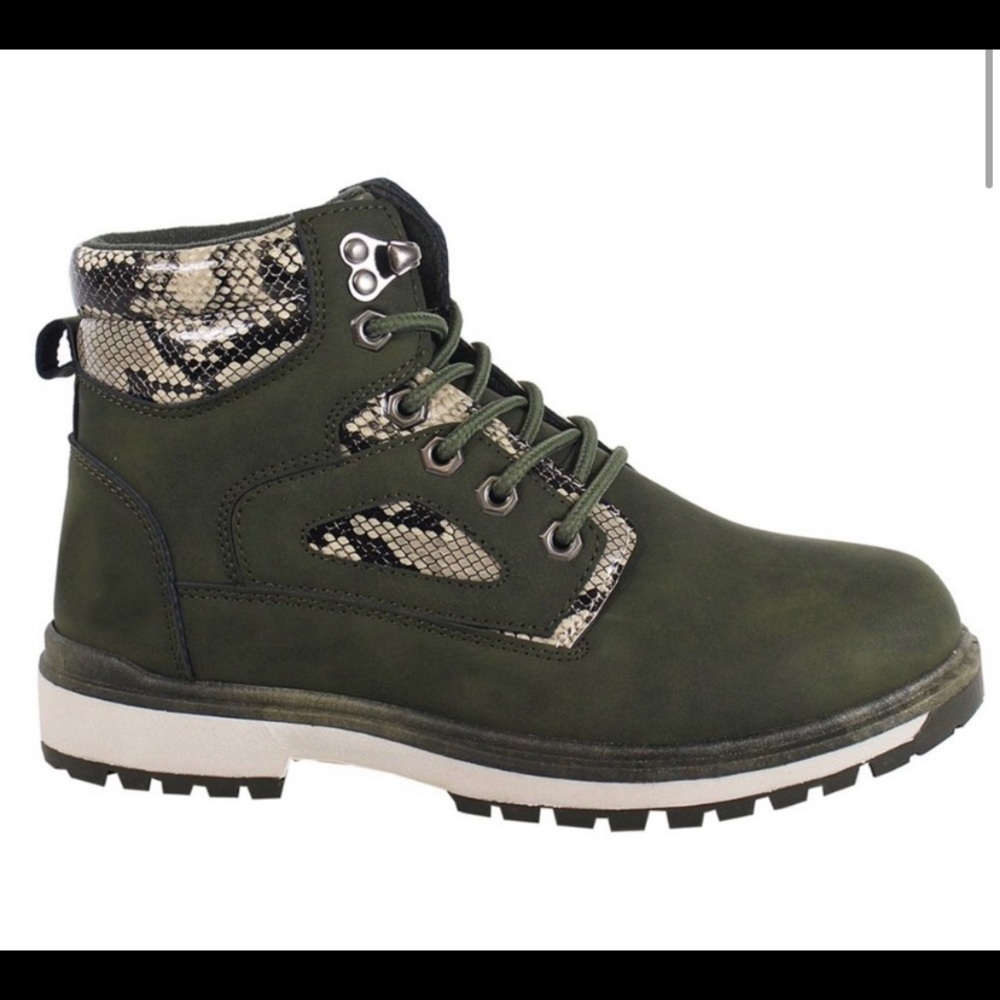Ankle boots